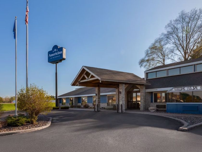 AmericInn Hotel Chippewa Falls Wisconsin