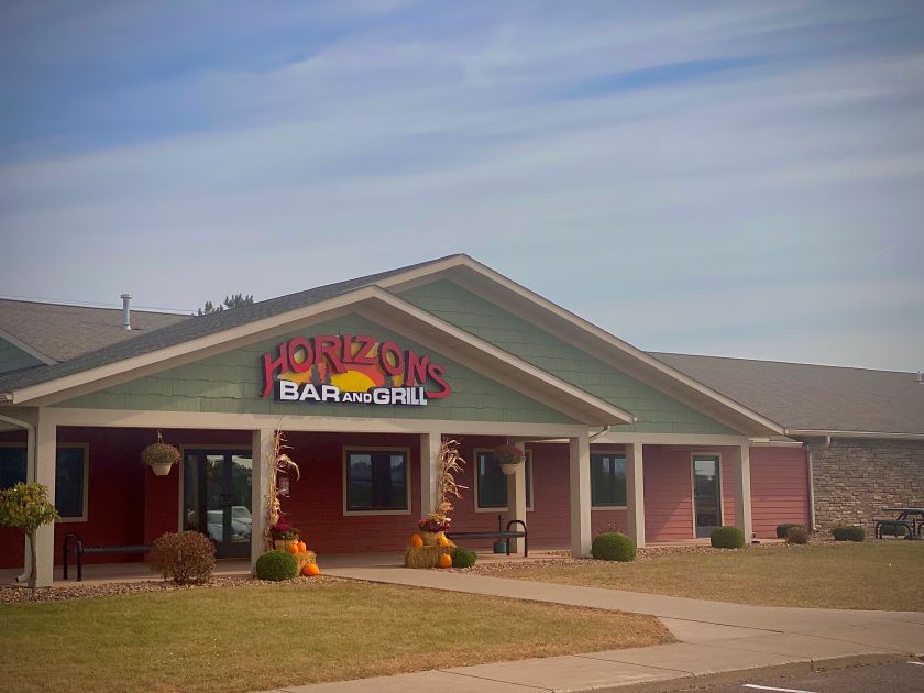 Horizon's Bar Grill and Event Center Tilden Restaurant