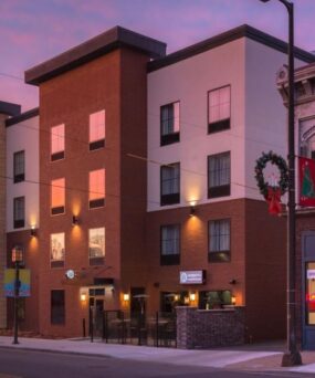 cobblestone hotel & Suites downtown chippewa falls